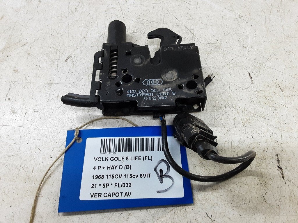 SERRURE CAPOT Volkswagen Golf VIII (CD1) (4K)82350904S), Volkswagen, Volkswagen AG, Utilisé, Kundenbetreuung@volkswagen.de