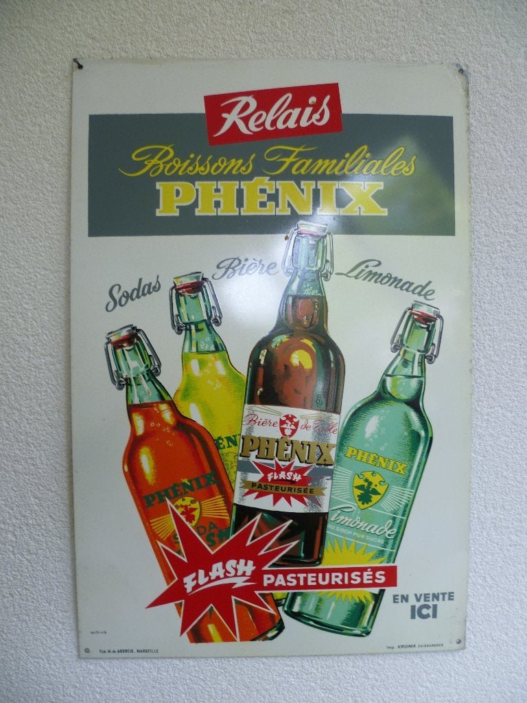 PANNEAU  EN ÉTAIN«PHENIX SODAS/BIÈRE/LIMONADE»ANNÉES 1960, Enlèvement ou Envoi, Utilisé, Panneau publicitaire