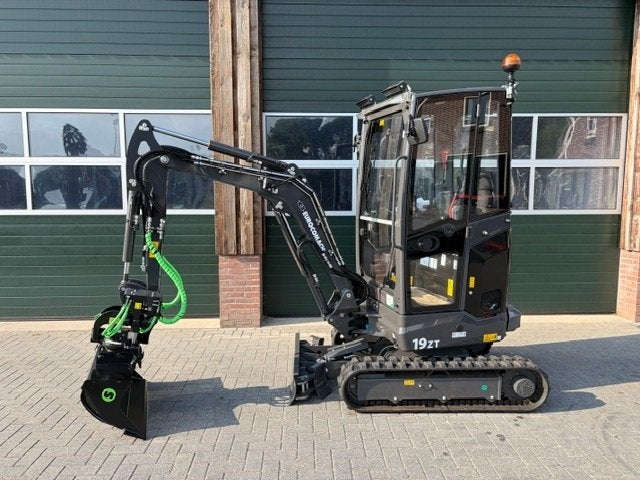 Nieuwe Eurocomach 19ZT Met Steelwrist draai-kantelstuk, Ophalen, Graafmachine