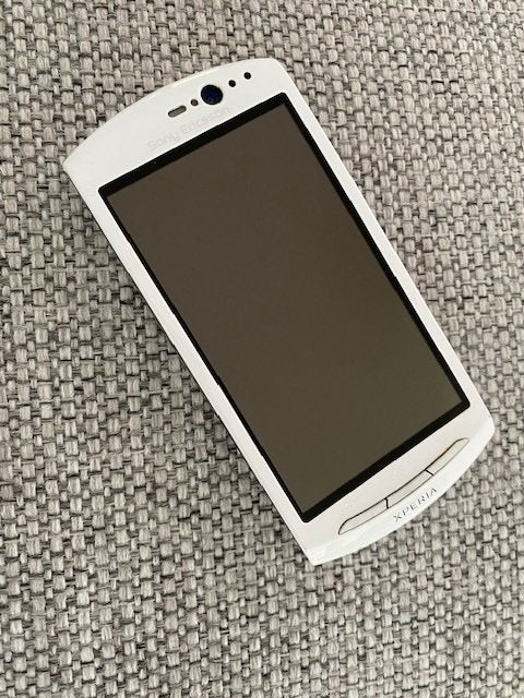 GSM Sony Ericsson Xperia, Enlèvement, Comme neuf, Blanc, Sans abonnement