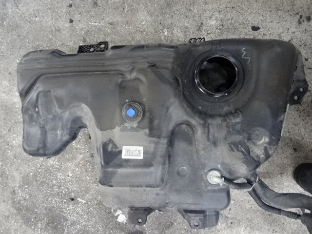 RESERVOIR CARBURANT Renault Clio IV (5R) (01-2012/08-2021), Autos : Pièces & Accessoires, Renault, Utilisé, Peter-Huppertz-Straße 5
51063  Köln, DE