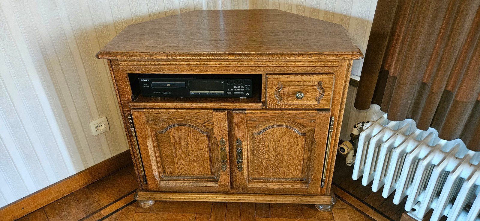 GRATIS TV Stereo meubel (cd speler), Ophalen