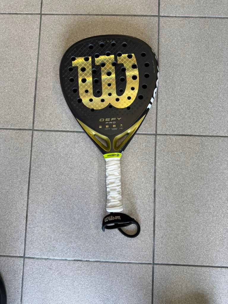Wilson defy pro, Enlèvement, Comme neuf