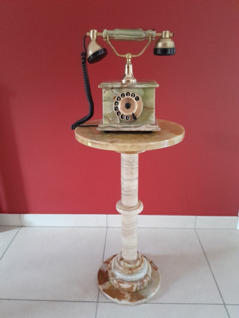 Bijzettafeltje en telefoon in onyx, Ophalen, Overige materialen, Klassiek, Rond