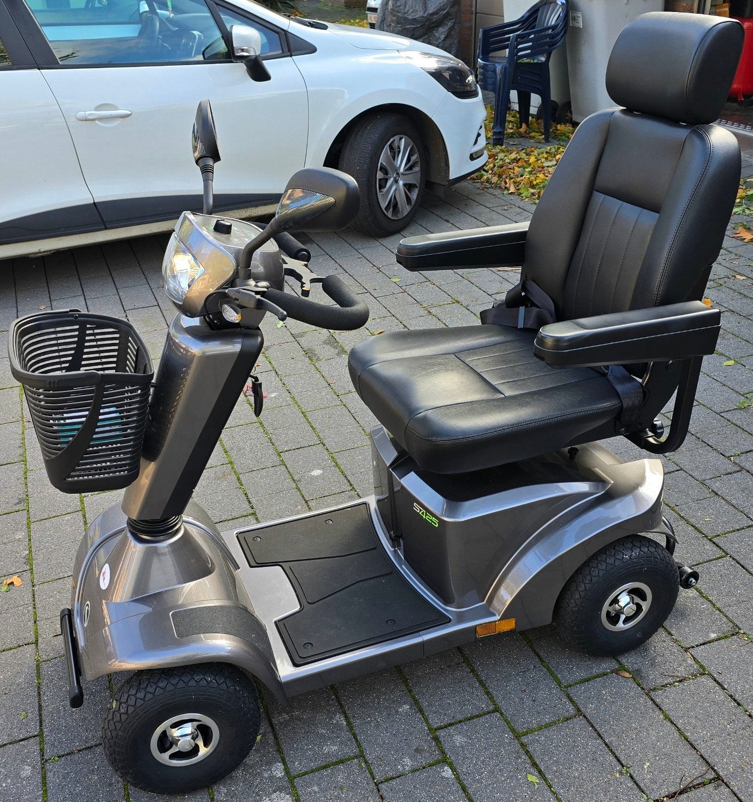 Scootmobiel, Diversen, Ophalen, Zo goed als nieuw, Sterling, 11 t/m 15 km/u