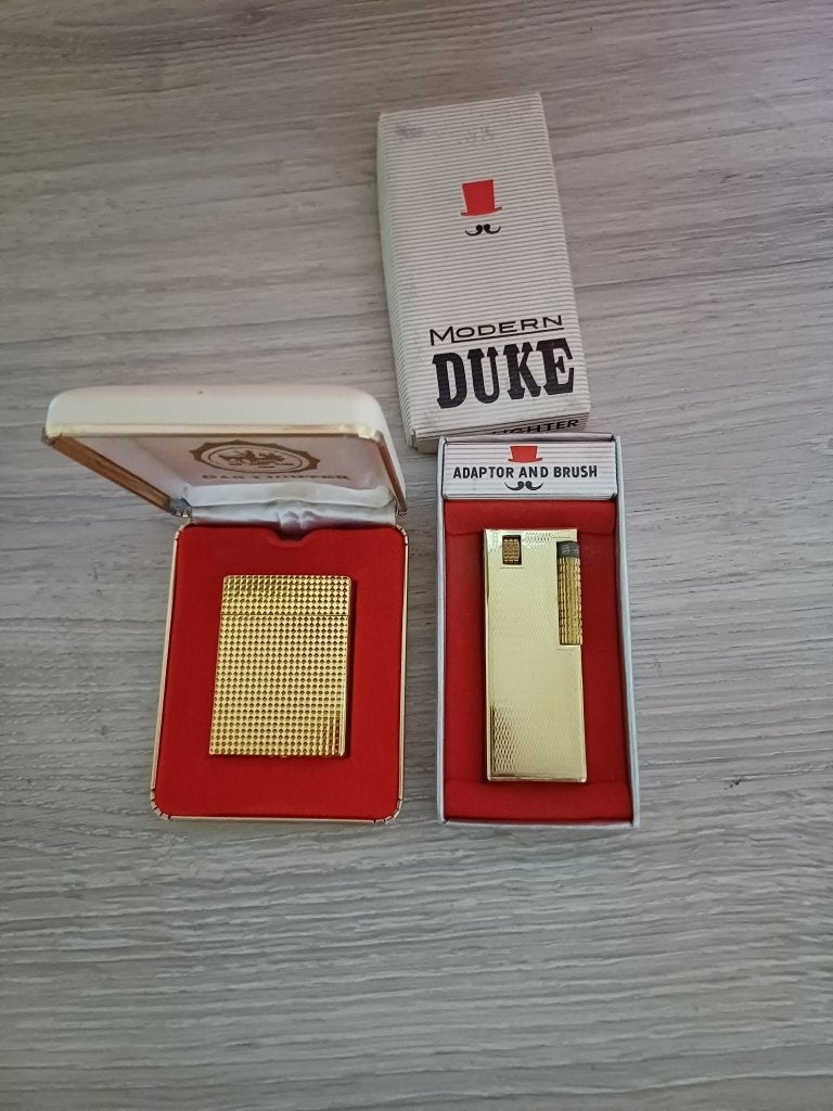 Lot de 2 briquets à gaz plaqués or Rubicon & Modern Duke, Verzamelen, Rookartikelen, Aanstekers en Luciferdoosjes, Zo goed als nieuw