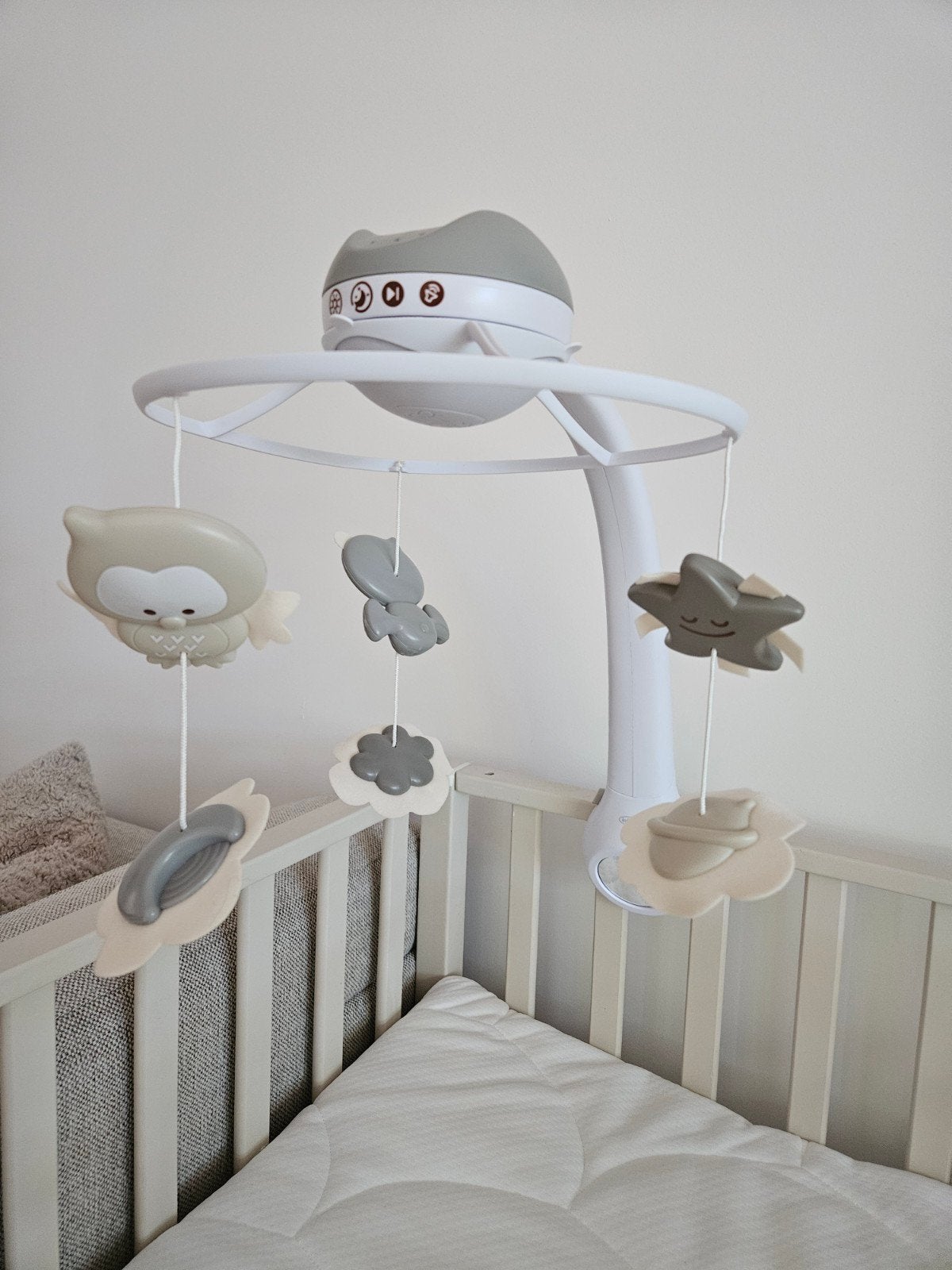 Infantino Wom Muzikale 3 In 1 Projector Mobiel Grijs/Beige, Ophalen, Zo goed als nieuw
