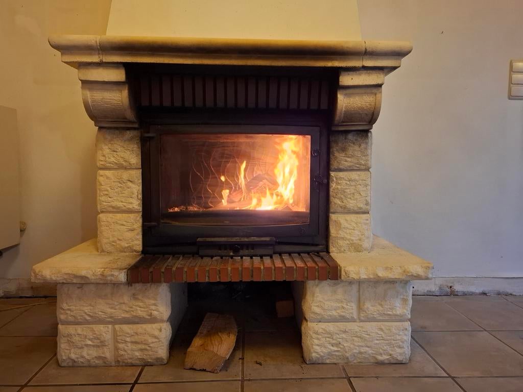 Insert invicta + cheminée décorative, Enlèvement, Insert