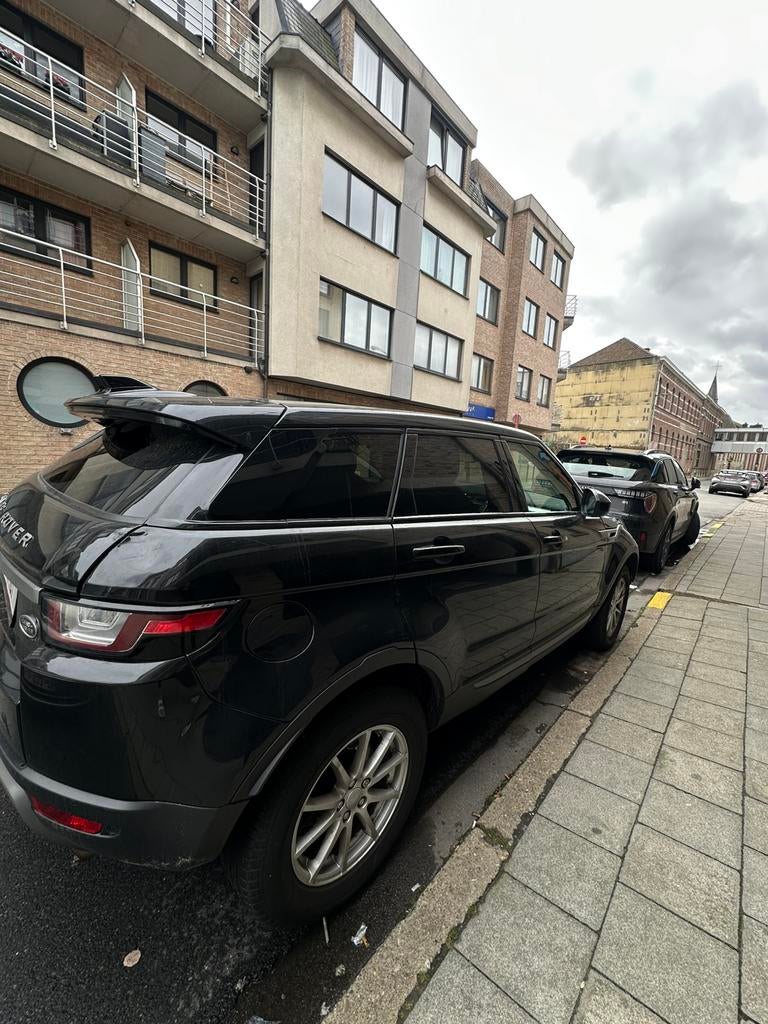 Range rover evoque a vendre, Achat, Entreprise, Entretenue par le concessionnaire, Noir