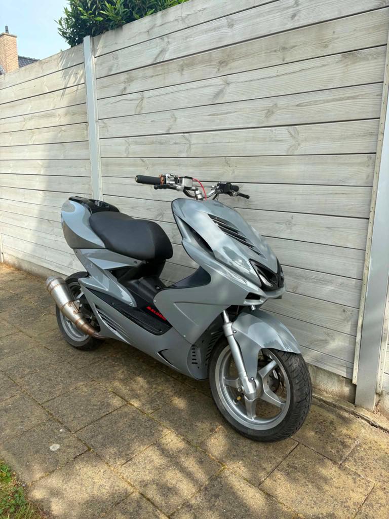 Mbk nitro -A-klasse te koop, Fietsen en Brommers, Ophalen, Zo goed als nieuw