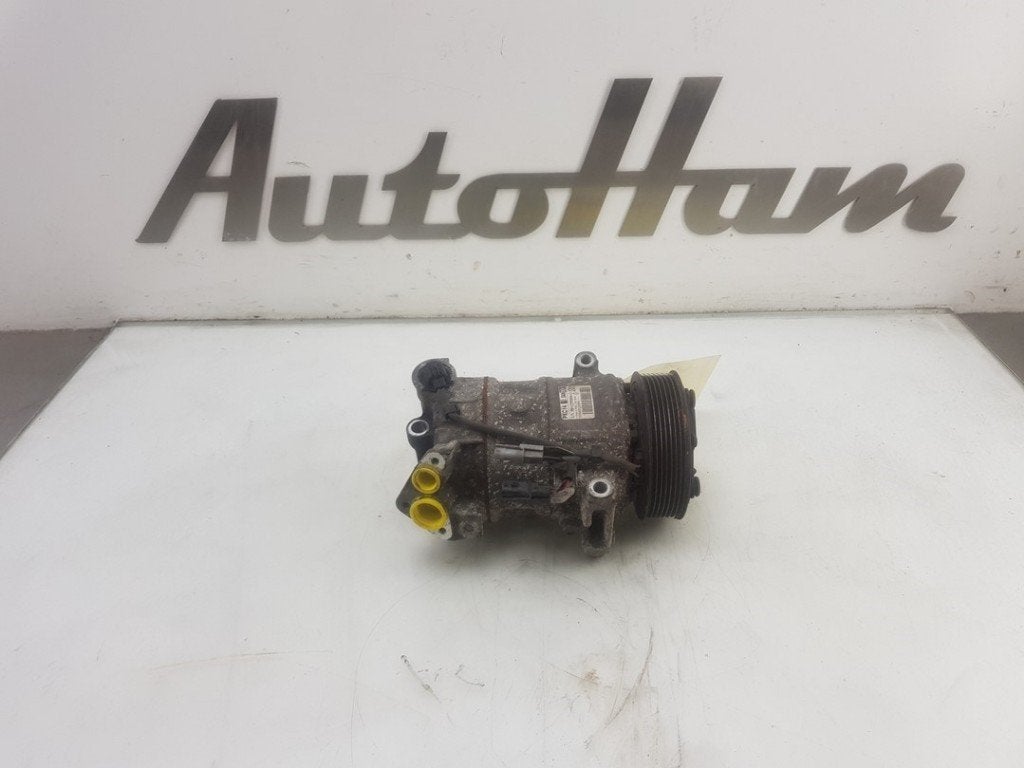 AIRCO POMP Renault Kadjar (RFEH) (|926001268R|926009307R|), Gebruikt, Renault, Peter-Huppertz-Straße 5
51063  Köln, DE, Dialog.deutschland@renault.de