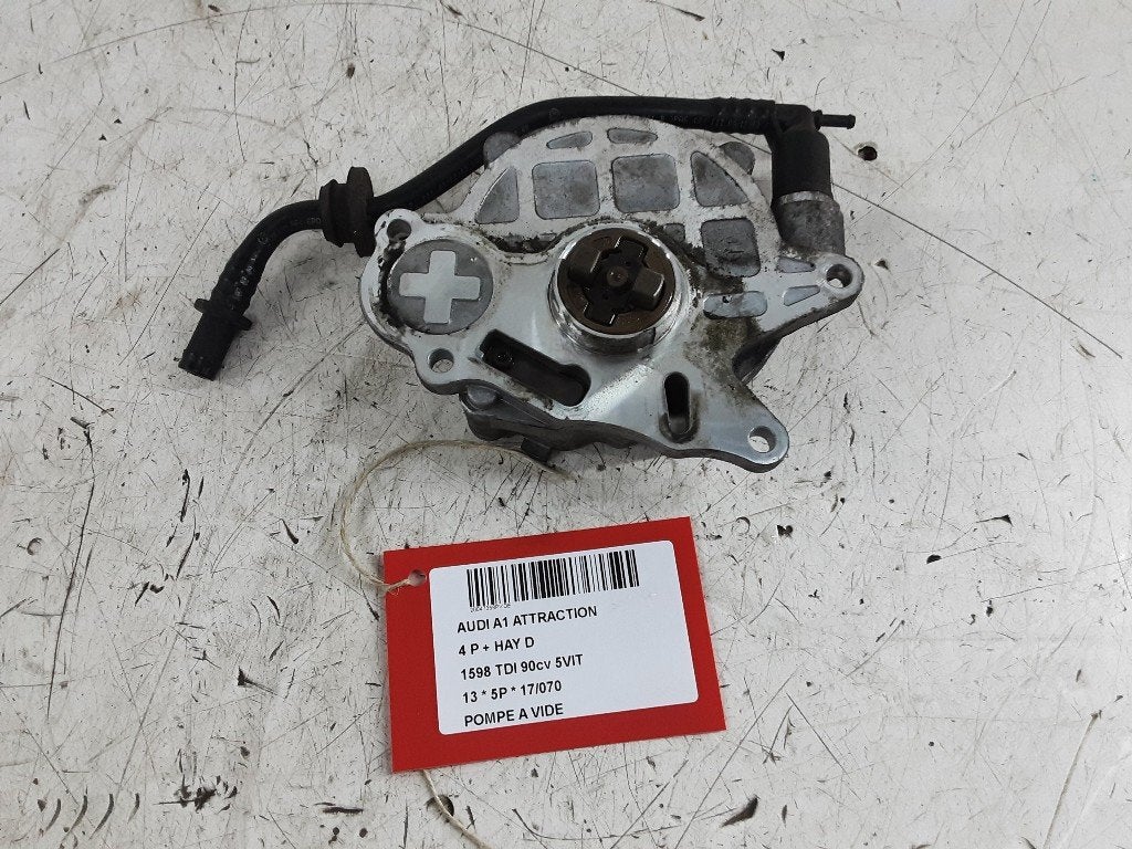 VACUUMPOMP Audi A1 Sportback (8XA / 8XF) (03L145100), Info@audi.de, Audi, Audi AG, Gebruikt
