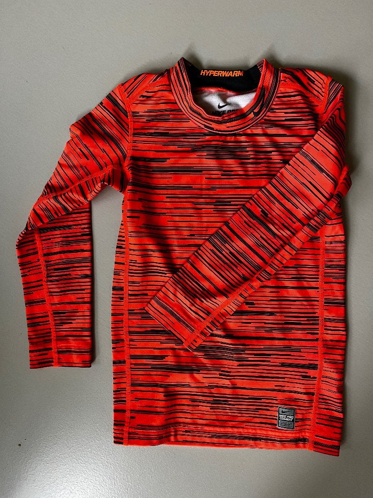Voetbalkleren maat 128, NIKE, Jongen of Meisje, Sport- of Zwemkleding, Ophalen of Verzenden