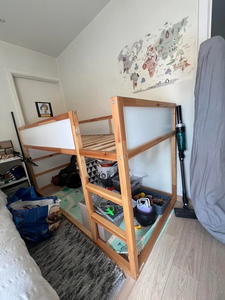 Kinder bed met matras, Kinderen en Baby's, Ophalen, Zo goed als nieuw