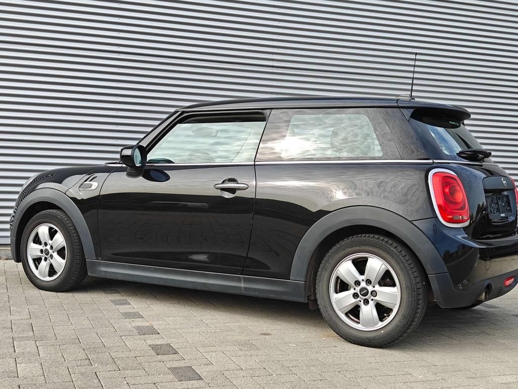 MINI One (année de construction 2019), 75 kW, Achat, Euro 6, Entreprise