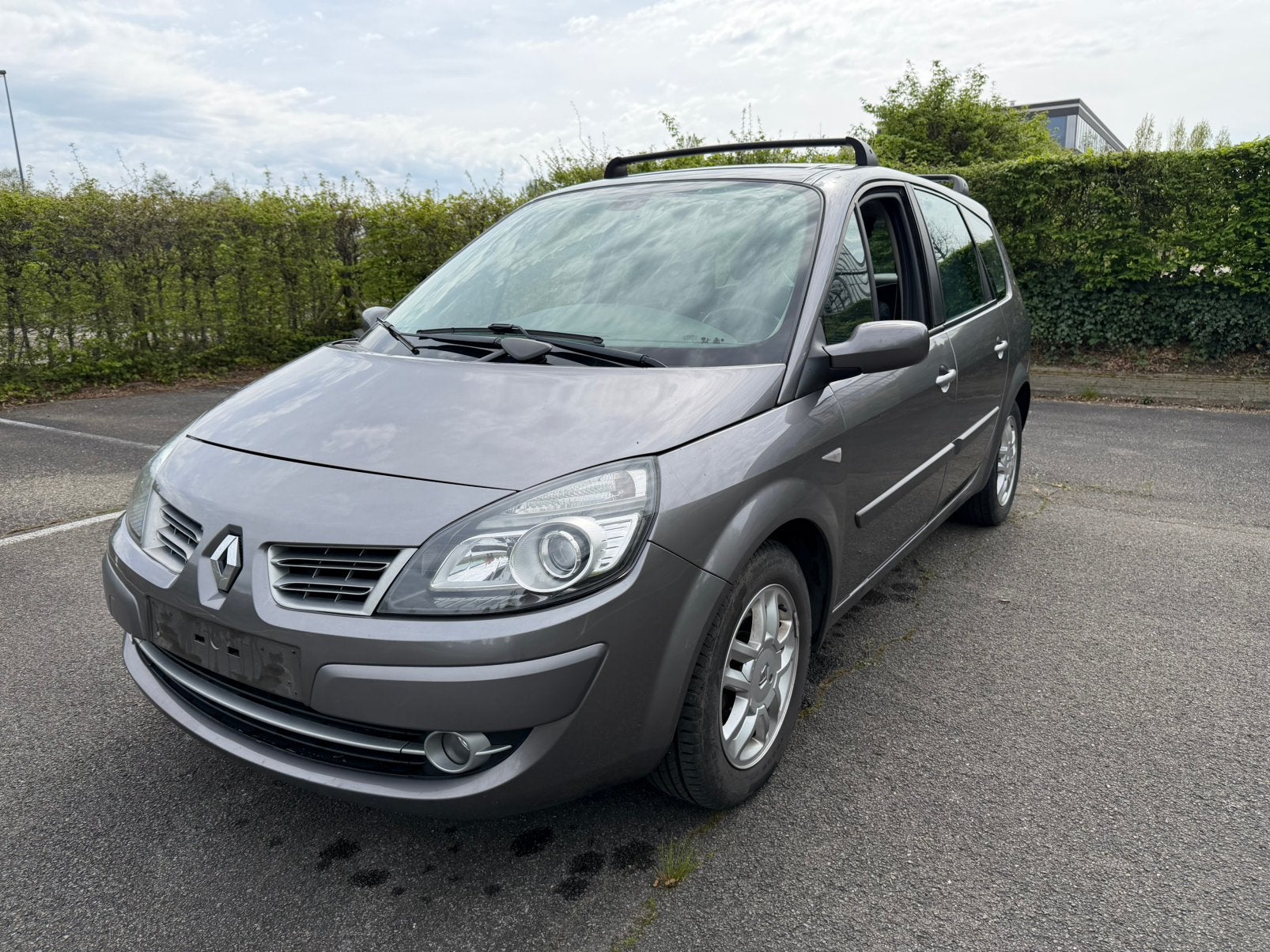 Renault Mégane Scénic / 1.5 Diesel / 130.000 km, Argent ou Gris, Achat, 4 portes, Carnet d'entretien