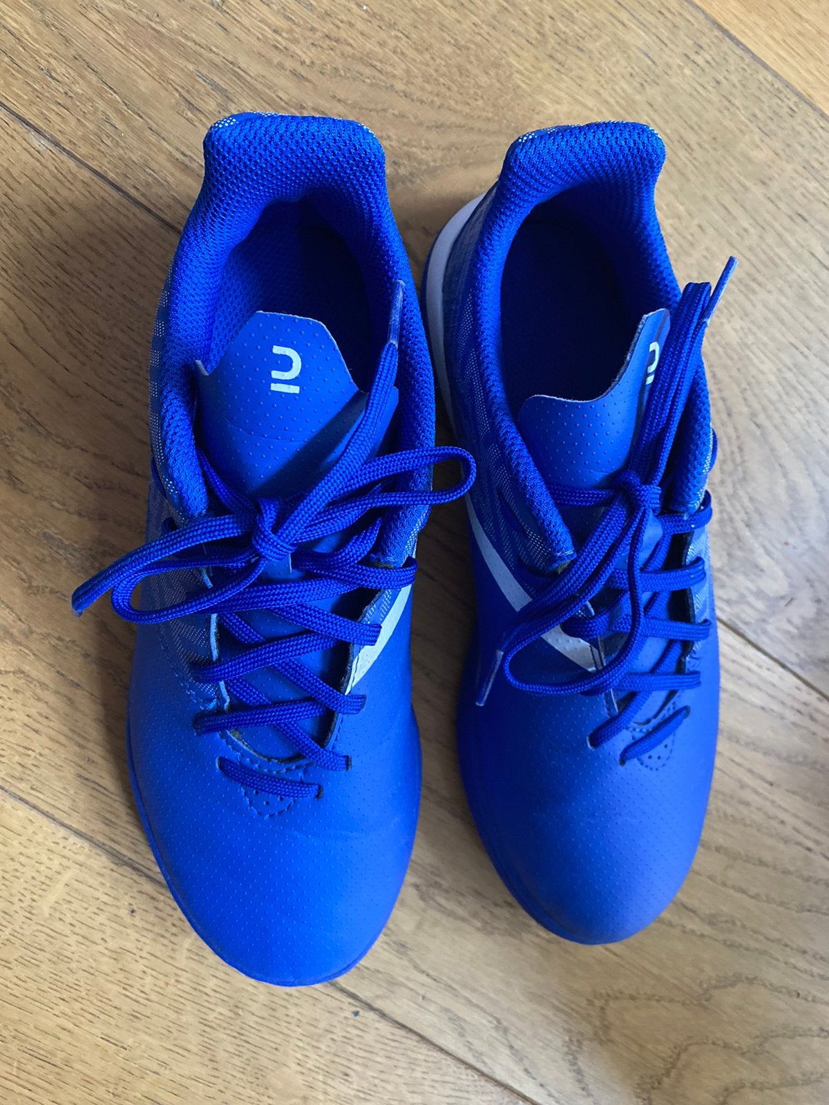 Chaussures de football Kipsta pour enfants taille 35, Sports & Fitness, Football, Enlèvement, Comme neuf