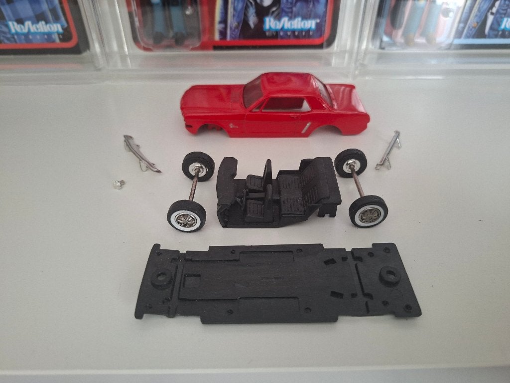 1965 Ford Mustang 1:43 ERTL, Ophalen of Verzenden, Zo goed als nieuw, Auto, ERTL