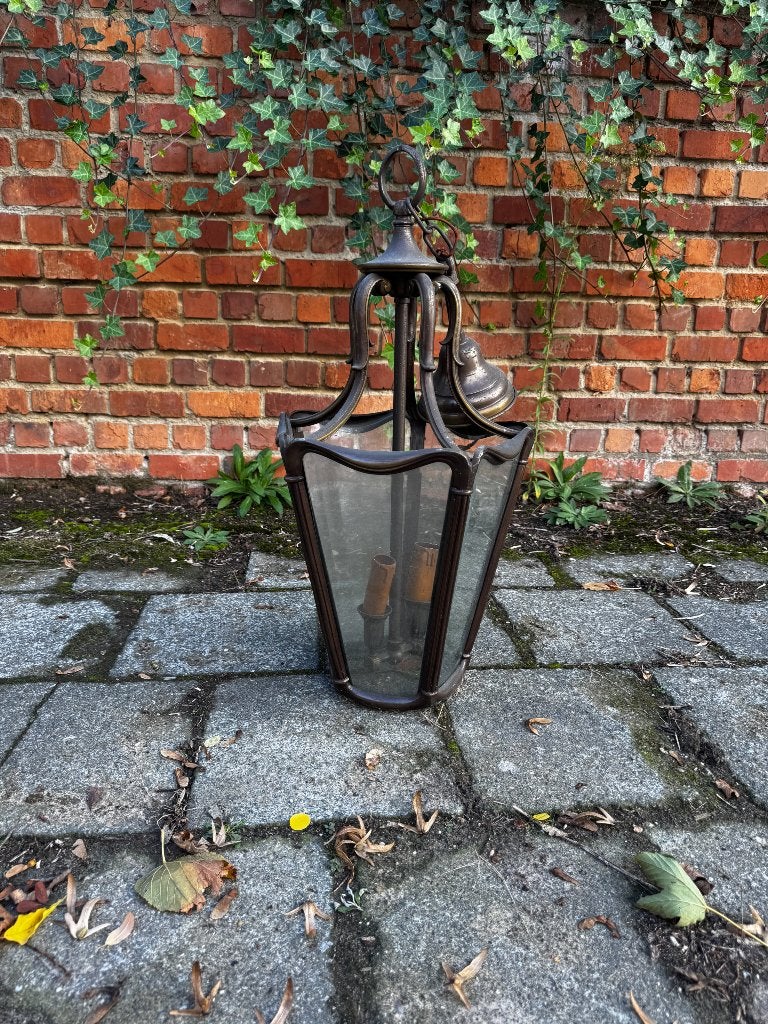 Ancienne lanterne suspendue en métal et verre, Enlèvement