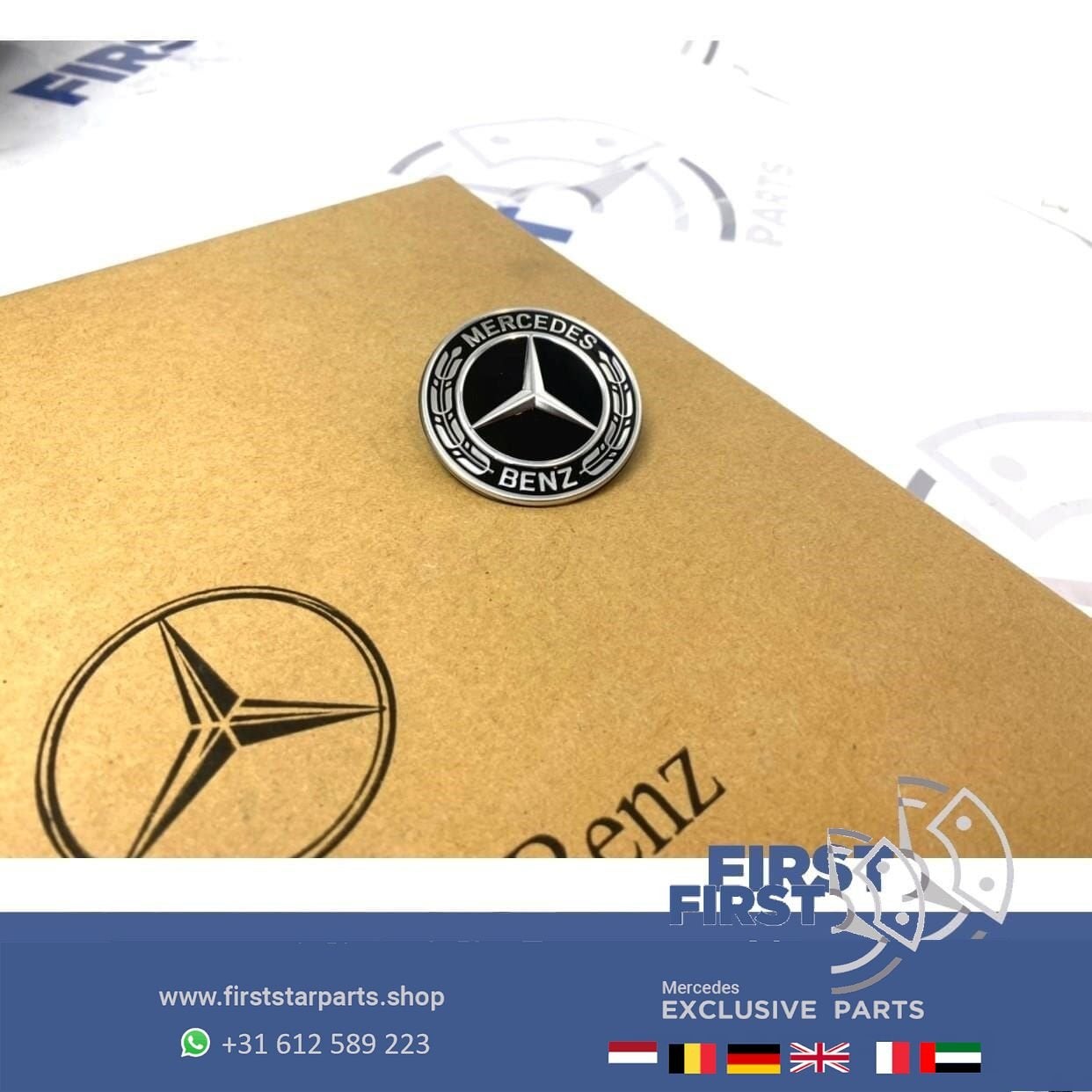 origineel Mercedes VOORBUMPER LOGO EMBLEEM ZWART AMG W176 W1, Utilisé, -, -, Enlèvement ou Envoi