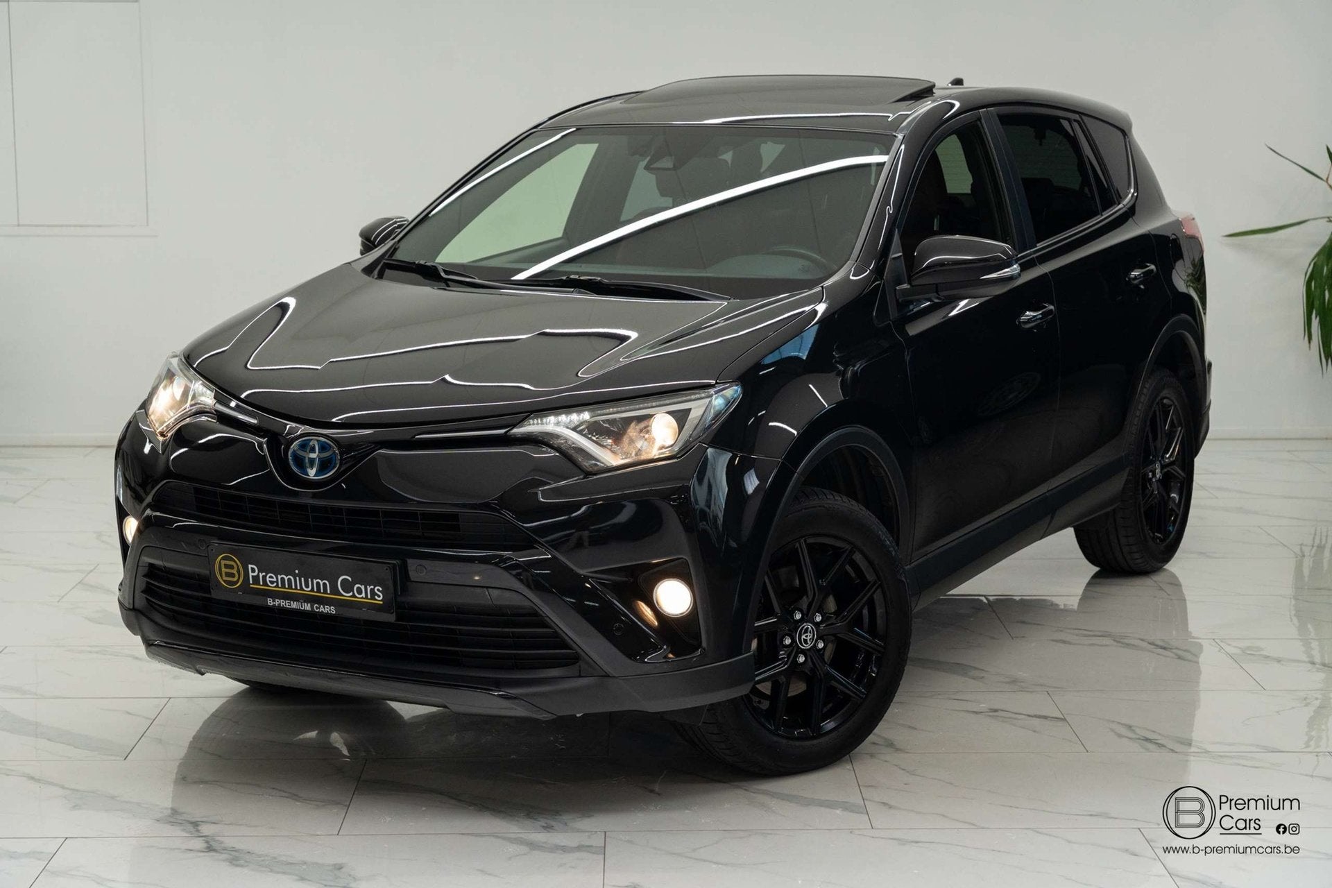 Toyota RAV4 2.5i hybrid black edition! 2x4! FULL OPTIONS!, https://public.car-pass.be/vhr/9be149ce-f238-4491-aadc-2ff58f28844a
