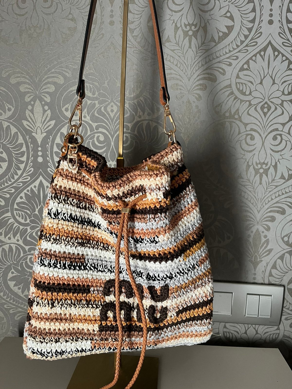 Gehaakt tasje naar luxe merk, Handtassen en Accessoires, Ophalen, Nieuw, Handtas