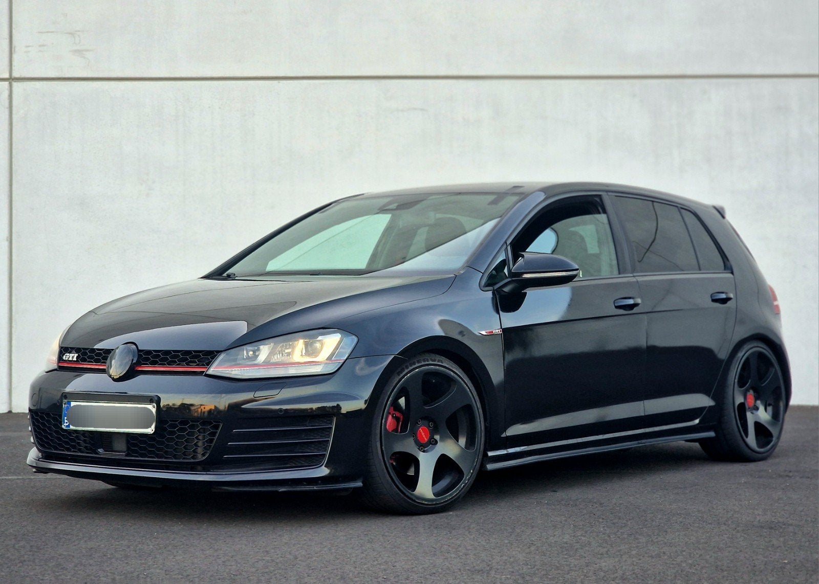 Volkswagen Golf 7 GTI DSG – 2016 – 350 PK – Full Option –, Stof, Adaptive Cruise Control, Zwart, Bedrijf