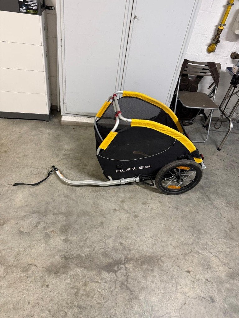 Burley hondenfietskar prima staat, Dieren en Toebehoren, Honden-accessoires, Overige merken, Ophalen, Zo goed als nieuw, Hondenfietskar