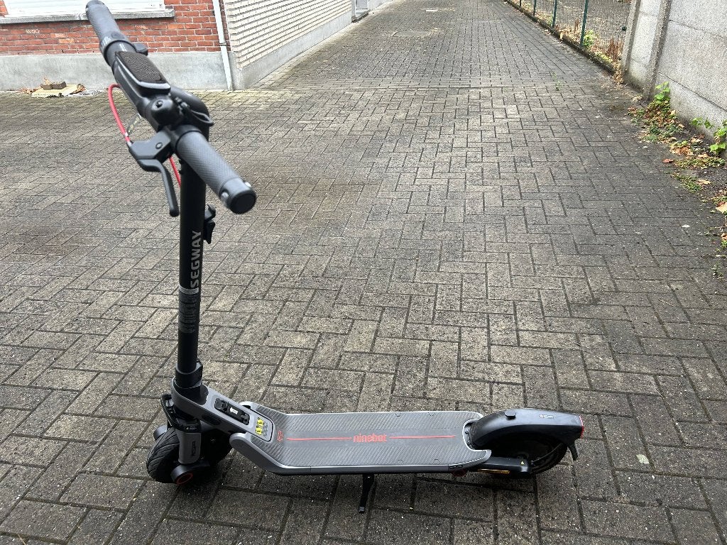 Segway ninebot e3 pro, Fietsen en Brommers, Ophalen, Zo goed als nieuw, Elektrische step (E-scooter), Segway ninebot