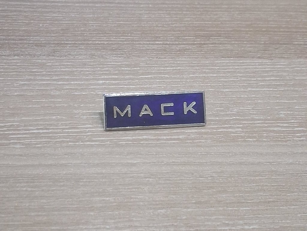 PIN - MACK - TRUCK - CAMION, Verzamelen, Verzenden, Gebruikt, Transport, Speldje of Pin