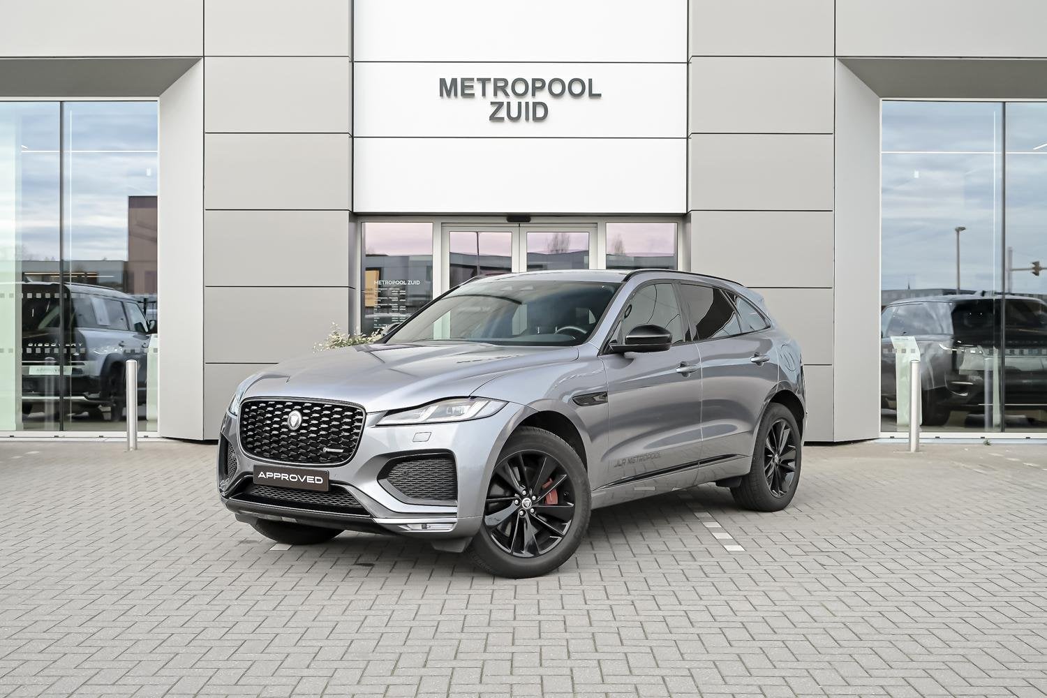Jaguar F-Pace P400e R-Dynamic SE AWD Auto. 2, Auto's, Jaguar, Automaat, 404 pk, Bedrijf, 5 deurs