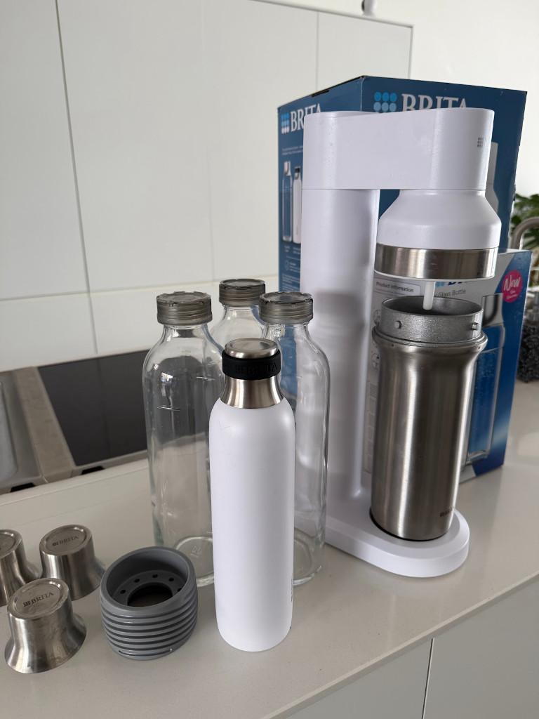 Brita sodaTrio Wit Bruiswater maker met 6 flessen, Ophalen, Zo goed als nieuw, Wit, Overige merken