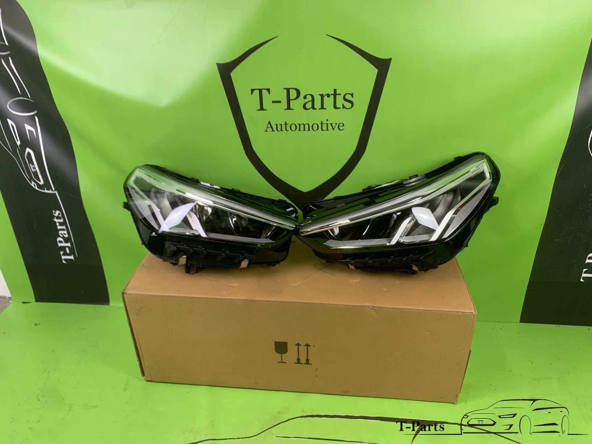 Phare BMW X1 U11 gauche droite 5A9A222 5A9A221, Autos : Pièces & Accessoires, Éclairage, BMW, Neuf