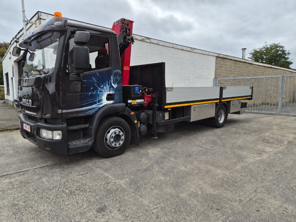 camion IVECO EUROCARGO 140E /5,1 14T avec grue HMF 1030, Euro 5, Achat, Boîte manuelle, 2 portes