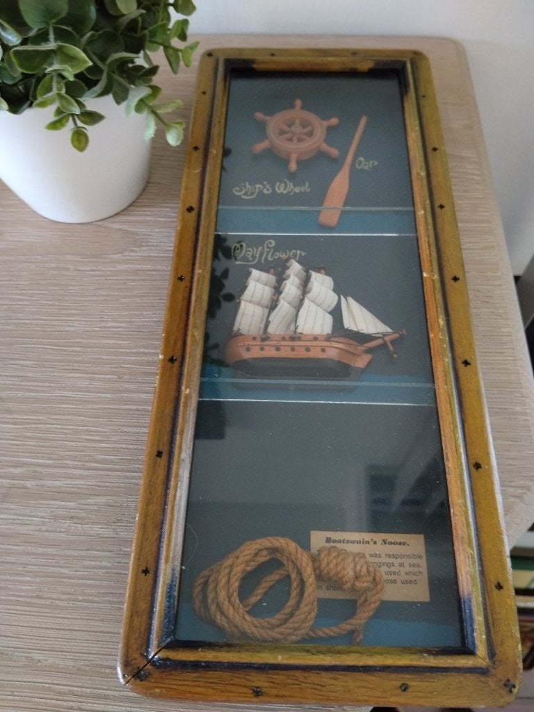 vintage houten wanddecoratie met glas, Hout, Vintage, Ophalen of Verzenden, Zo goed als nieuw