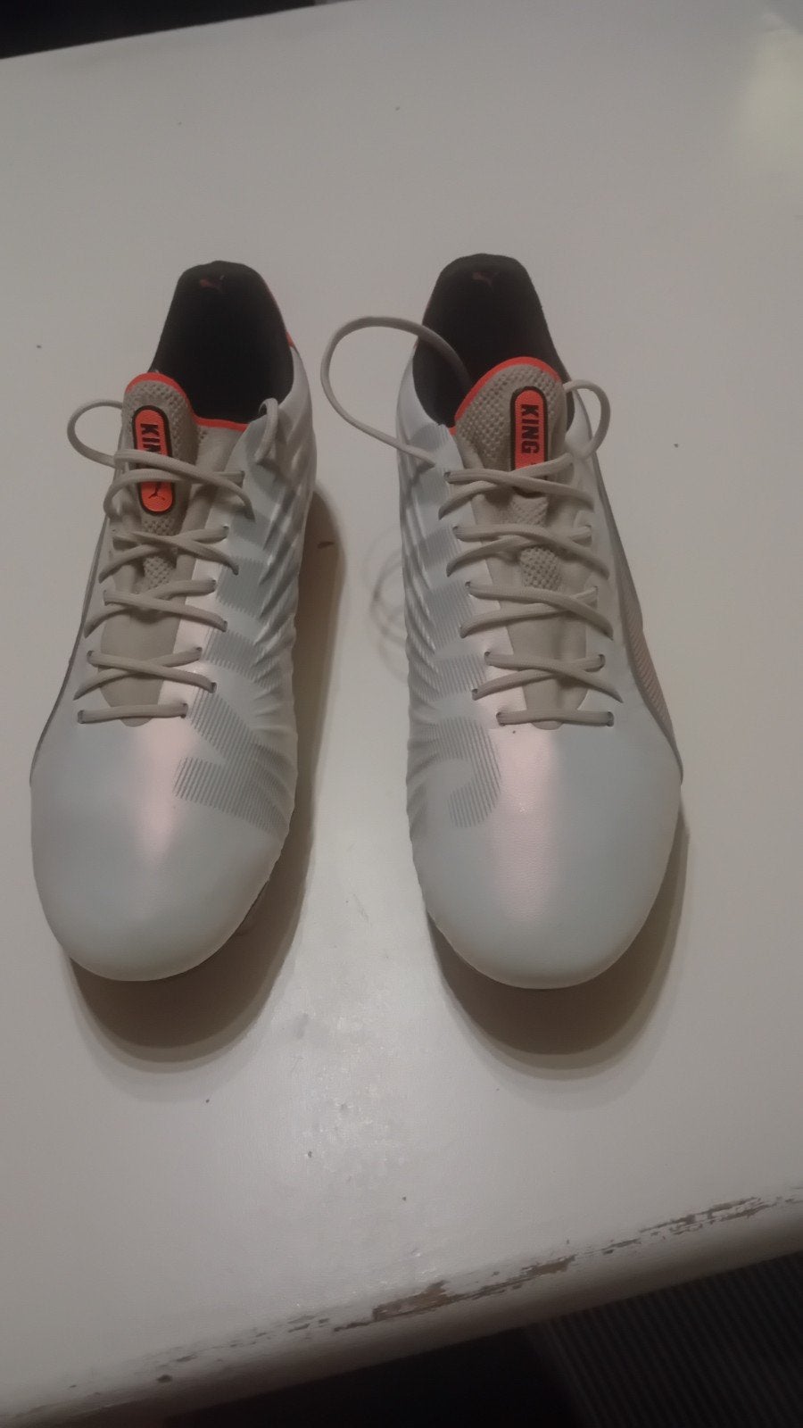 Voetbalschoenen Puma King Ultimate Gras 40,5, Sport en Fitness, Voetbal, Ophalen, Zo goed als nieuw, Schoenen