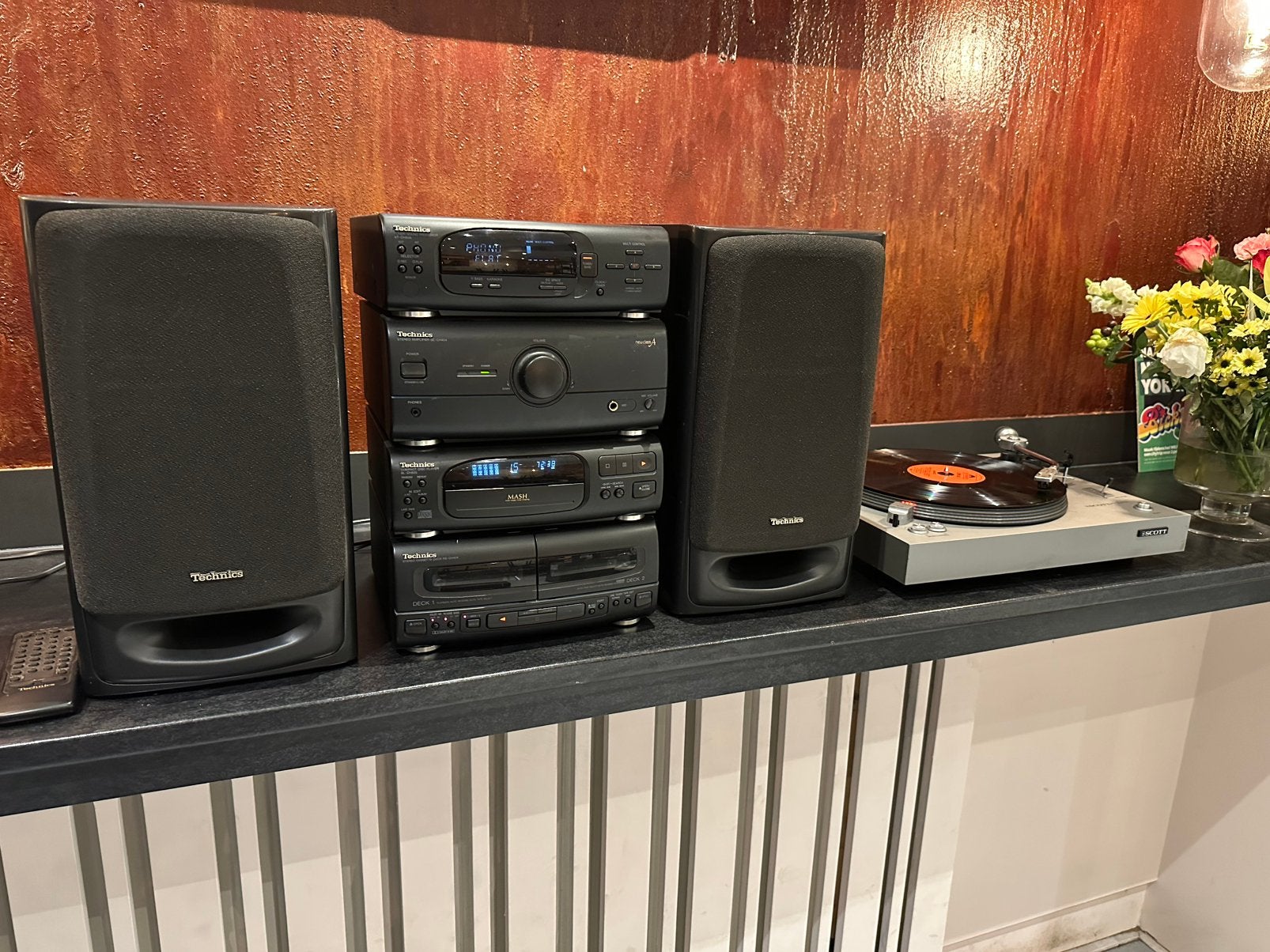 Uitgebreide, maar goedkope, set om ook LP’s op te draaien., Gebruikt, Losse componenten, Tuner of Radio, Ophalen