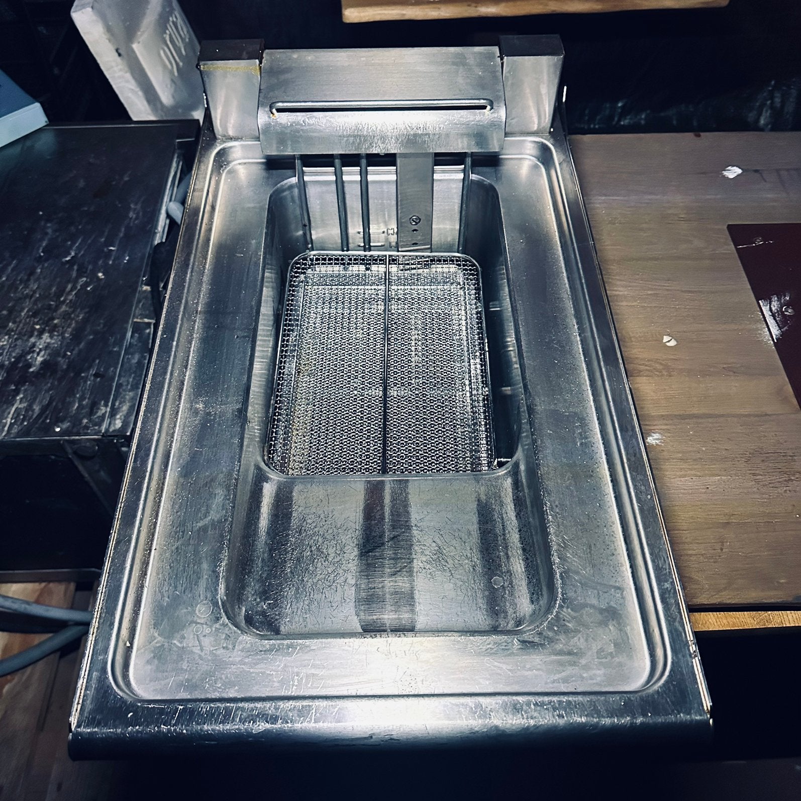 Friteuse profesionnel, Articles professionnels, Enlèvement, Utilisé, Cuisinière, Friteuse et Grils