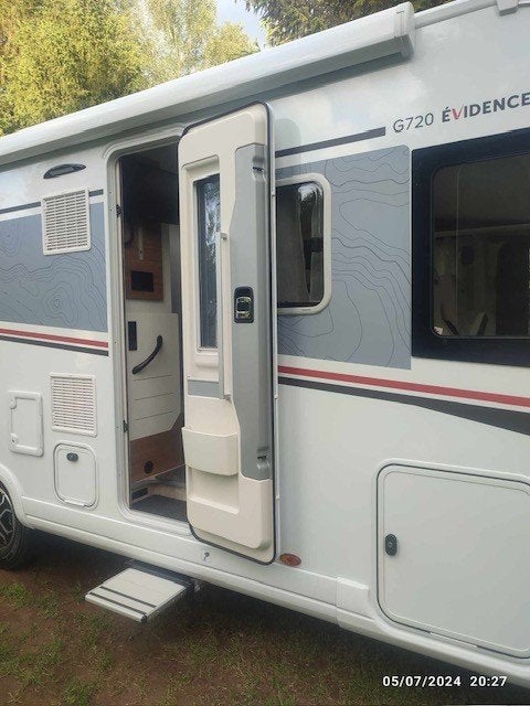 Galaxy Driver - G 720 FC-bewijs, Caravans en Kamperen, 7 tot 8 meter, Diesel, Particulier, Face-to-face