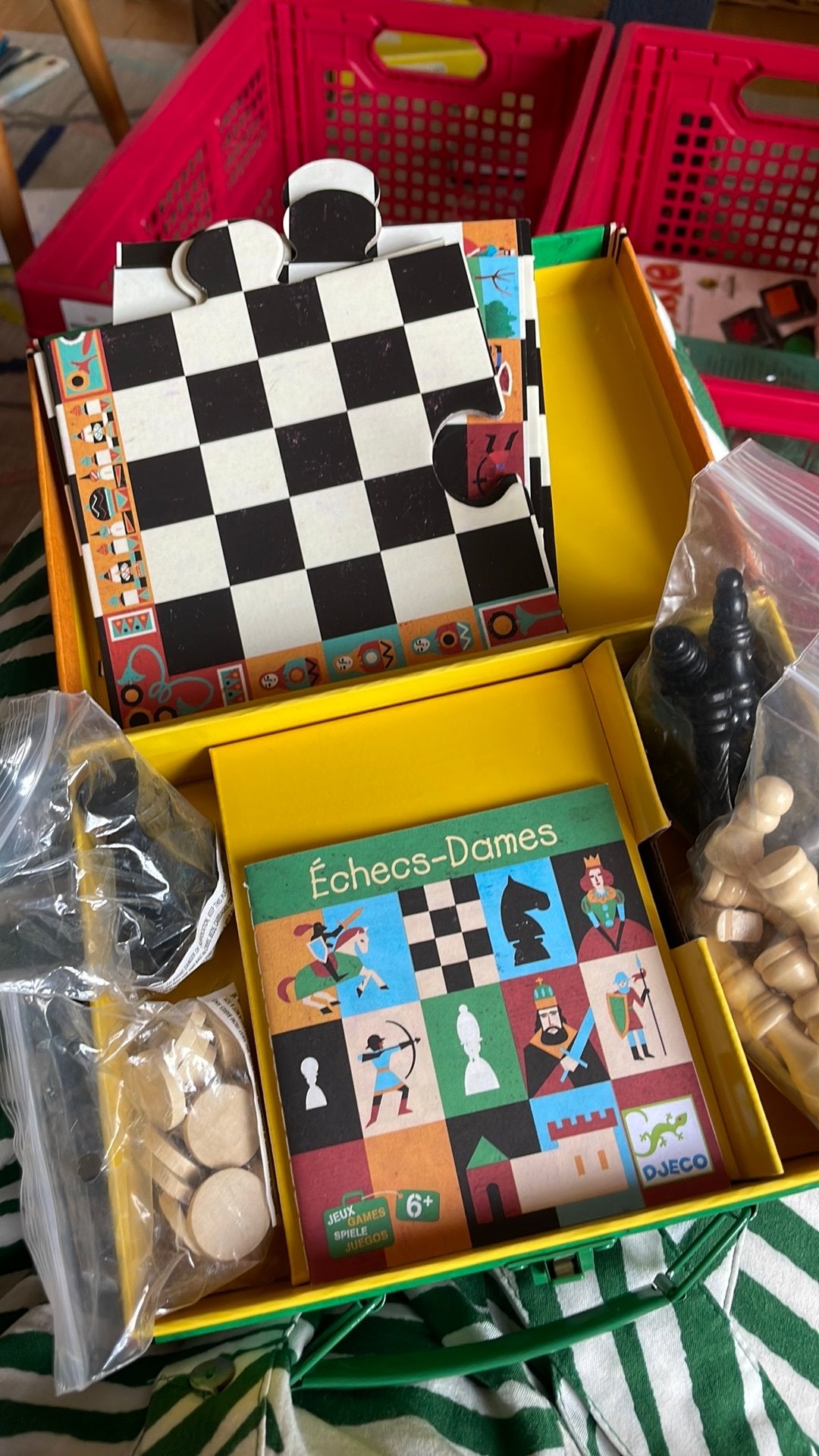 Jeu de société valise Dames et Echecs, Enlèvement, Comme neuf