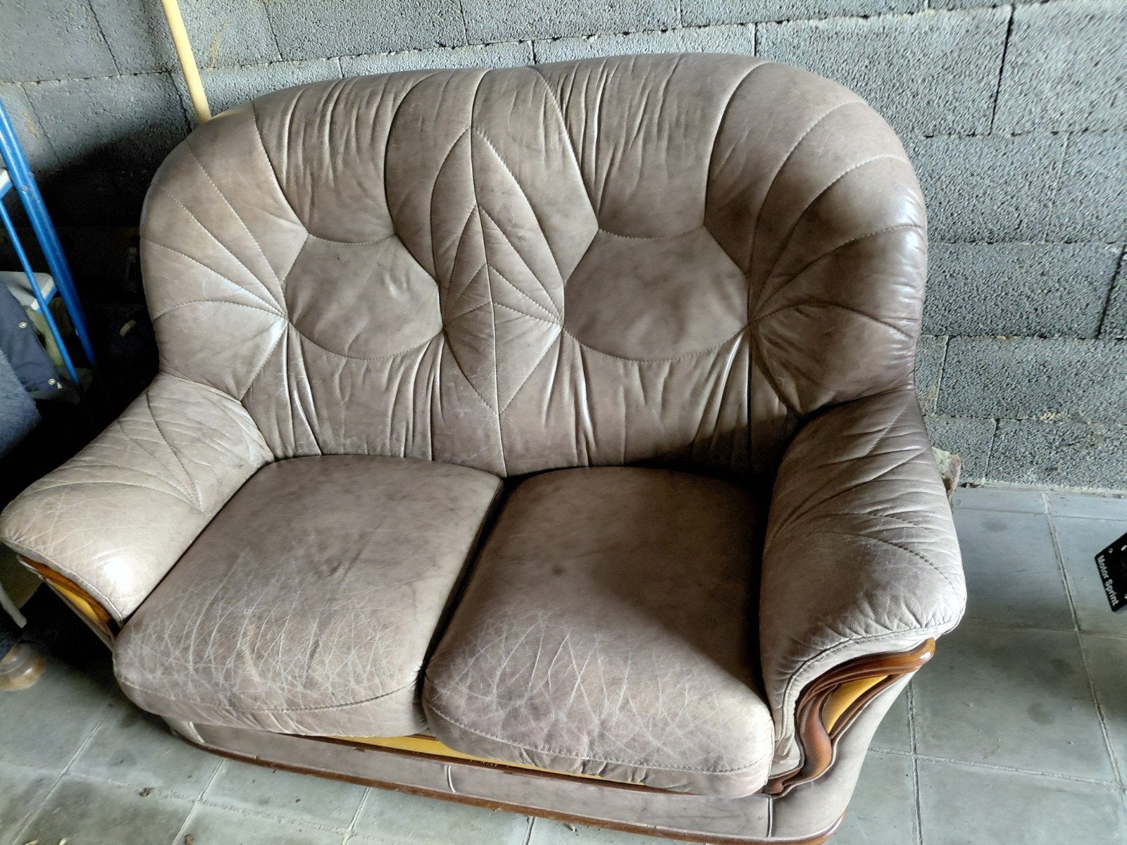 Lederen 2 zit zetel gratis, Huis en Inrichting, Ophalen, Jaren '70, Tweepersoons, Leer