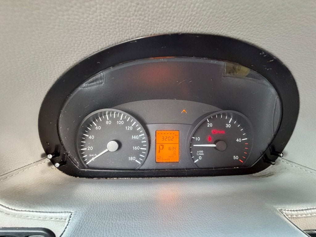 Mercedes Sprinter 519 Bus (Stock ID 28993) — 19