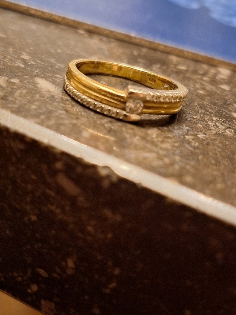 Bicolor goudenring, Bijoux, Sacs & Beauté, Bagues, Comme neuf, Or, Enlèvement, 17 à 18