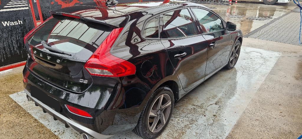 Volvo v40 D2.0, Autos, Volvo, Particulier, V40, ABS, Régulateur de distance, Airbags, Air conditionné, Alarme, Bluetooth, Ordinateur de bord