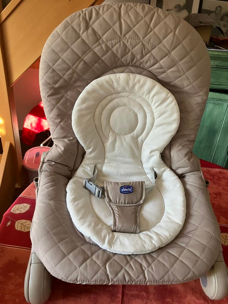 Babyrelax Chicco, Enfants & Bébés, Relax bébé, Avec ceinture(s), Comme neuf, Chaise rebondissante, Enlèvement