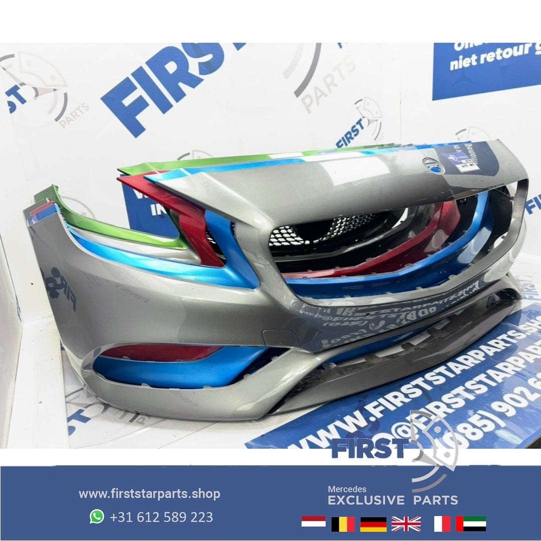 W176 BUMPER Facelift AMG Voorbumper 2013-2019 ROOD WIT ZWART, Gebruikt, -, Voor, Ophalen of Verzenden