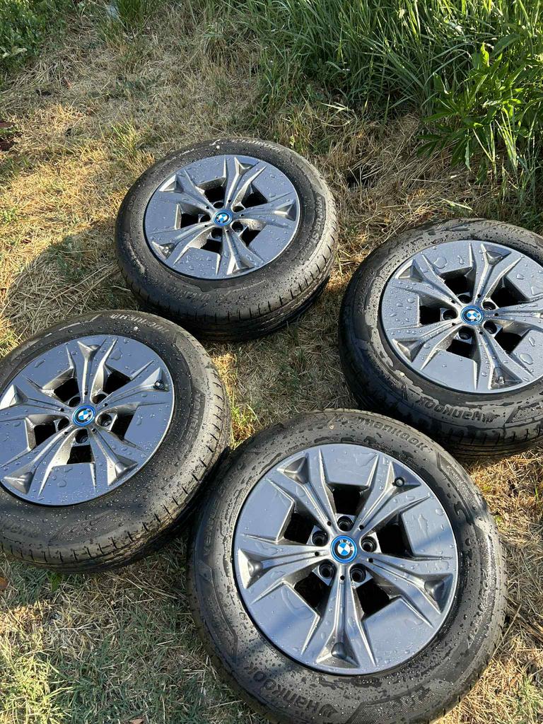 Velgen met zomerbanden dot 0625 voor BMW IX1, IX2,X1,X2, Enlèvement ou Envoi, Pneus été, Jante(s)