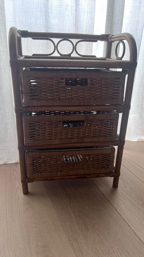 Rieten nachtkastje, Huis en Inrichting, Ophalen, Gebruikt