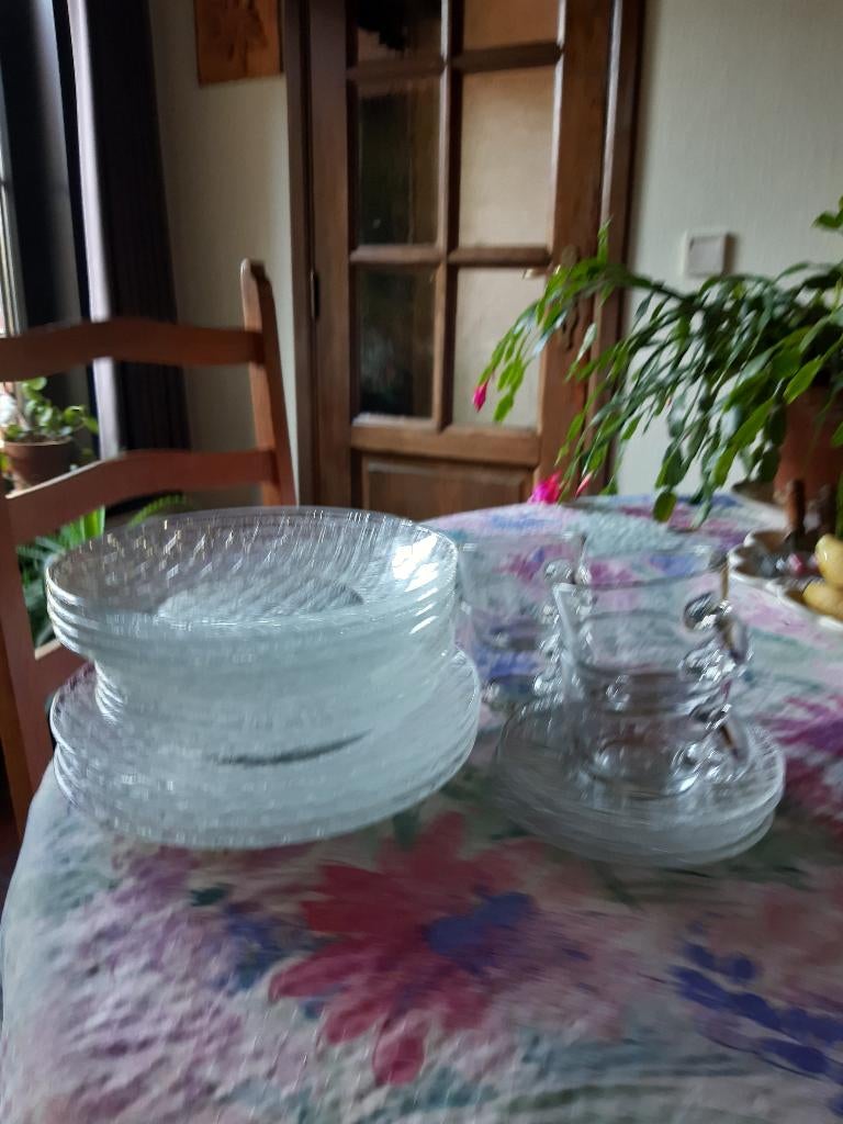 servies, Ophalen, Zo goed als nieuw, Glas, Bord(en)