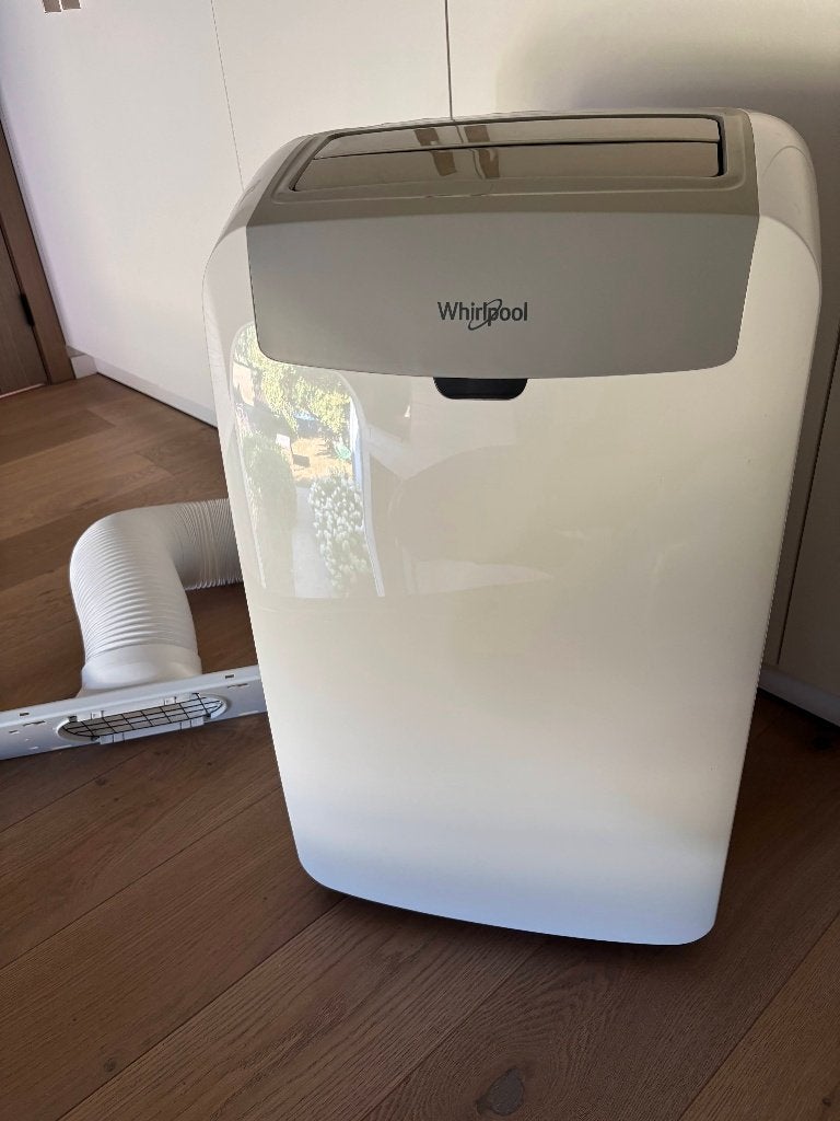 Mobiele airco Whirlpool PACW9COL, Elektronische apparatuur, Ophalen, Energieklasse A of zuiniger, 3 snelheden of meer, Zo goed als nieuw